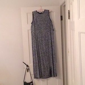 Sleeveless black and white maxi dress.